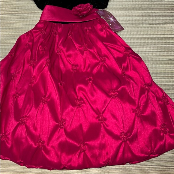 Red Dress - Picture 2 of 5